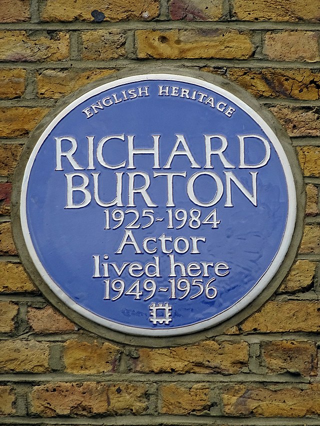 Richard Burton blue plaque - Richard Burton 1925-1984 actor lived here 1949-1956