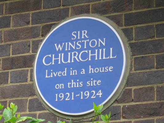 Winston Churchill blue plaque - Sir Winston Churchill lived in a house on this site 1921-1924
