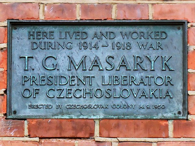 Tomáš Garrigue Masaryk stone plaque - Here lifed and worked during 1914-1918 war T. G. Masaryk (1850–1937) President liberator of Czechoslavakia. Erected by Czechoslovak Colony 14.9.1950