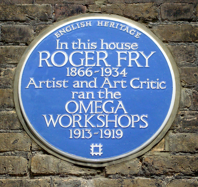 Roger Fry blue plaque - In this house Roger Fry 1866-1934 artist and art critic ran the Omega Workshops 1913-1919