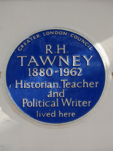 R. H. Tawney blue plaque - R. H. Tawney 1880-1962 historian, teacher and political writer lived here
