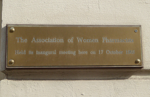 Bronze plaque № 39777 - The association of women pharmacists held its inaugural meeting here on 17 October 1905