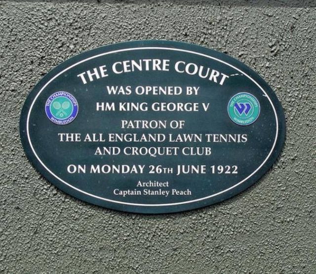 Blue plaque № 7375 - The Centre Court was opened by HM King George V patron of The All England Lawn and Croquet Club on Monday 26th June 1922 Architect Captain Stanley Peach