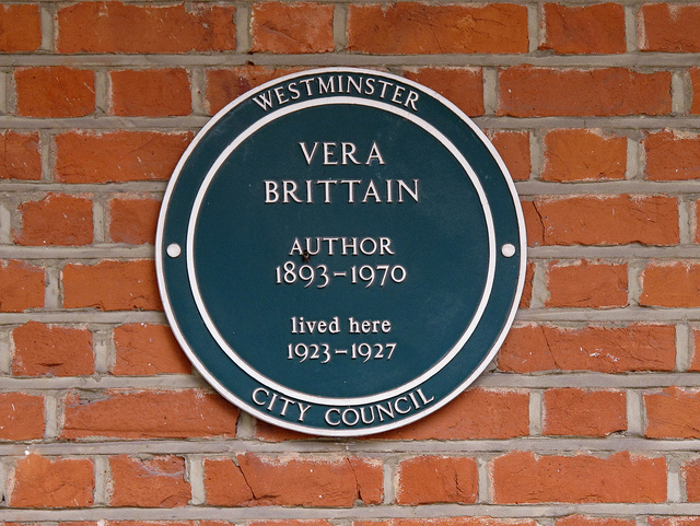 Vera Brittain green plaque - Vera Brittain author 1893-1970 lived here 1923-1927