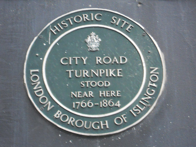 City Road Turnpike green plaque - City Road Turnpike stood near here 1766-1864