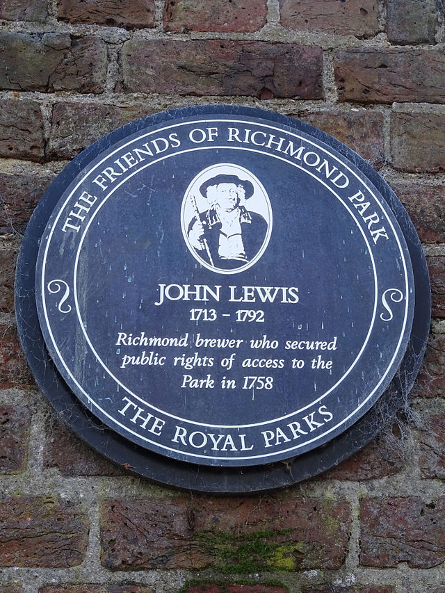John Lewis black plaque - John Lewis 1713-1792 Richmond brewer who secured public rights of access to the park 1758