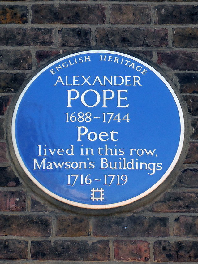 Alexander Pope blue plaque - Alexander Pope 1688-1744 poet lived in this row Mawson's Buildings 1716-1719