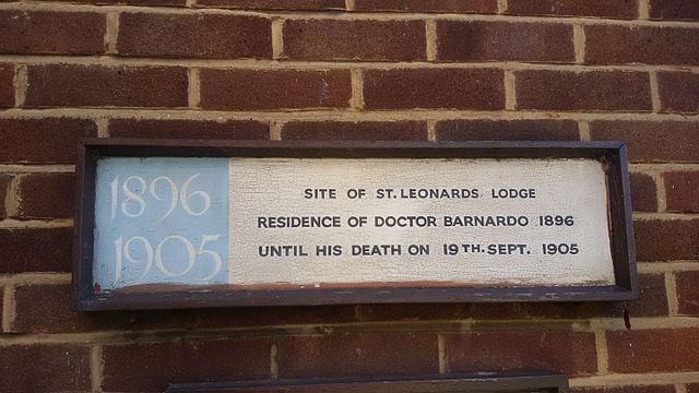 Thomas John Barnardo white plaque - Site of St. Leonards Lodge residence of Doctor Barnardo 1896 until his death on 19th Sept 1905