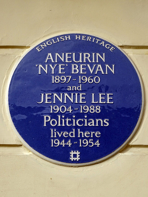 Aneurin Bevan and Jennie Lee blue plaque - Aneurin 'Nye' Bevan 1897-1960 and Jennie Lee 1904-1988 Politicians lived here 1944-1954
