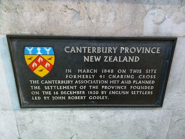 Black plaque № 42545 - Canterbury Province New Zealand  In March 1848 on this site formerly 41 Charing Cross the Canterbury Association met and planned the settlement of the province founded on the 16 December 1830 by English settlers led by John Robert Godley.