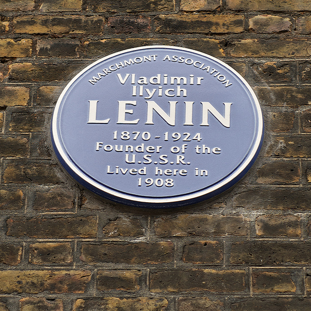 Vladimir Lenin blue plaque - Vladimir Ilyich Lenin  1870-1924  Founder of the USSR  Lived here in 1908