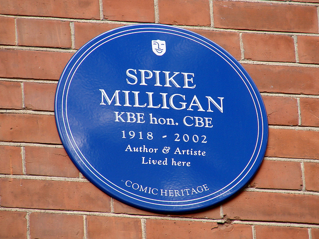Spike Milligan blue plaque - Spike Milligan KBE hon. CBE 1918-2002 author & artiste lived here
