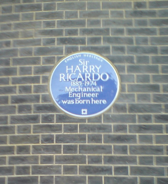 Harry Ricardo blue plaque - Sir Harry Ricardo 1885-1974 mechanical engineer was born here