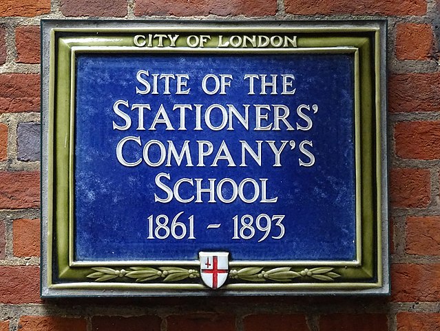Stationers' Company's School blue plaque - Site of the Stationers' Company's School 1861-1893