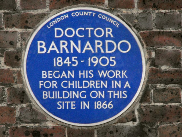 Thomas John Barnardo blue plaque - Doctor Barnardo 1845-1905 began his work for children in a building on this site in 1866