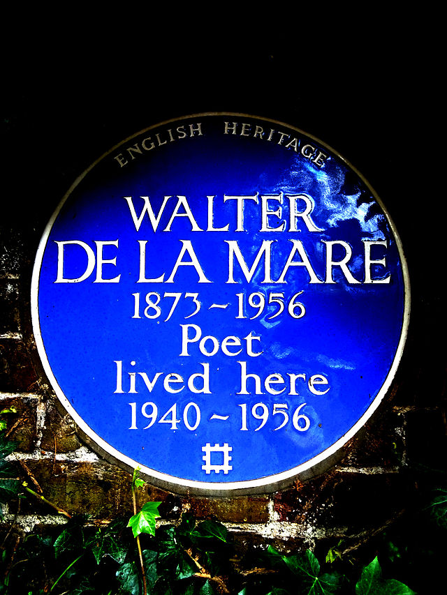 Walter De La Mare blue plaque - Walter De La Mare 1873-1956 poet lived here 1940-1956