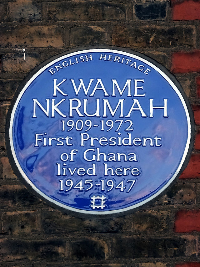 Kwame Nkrumah blue plaque - Kwame Nkrumah 1909-1972 first President of Ghana lived here 1945-1947