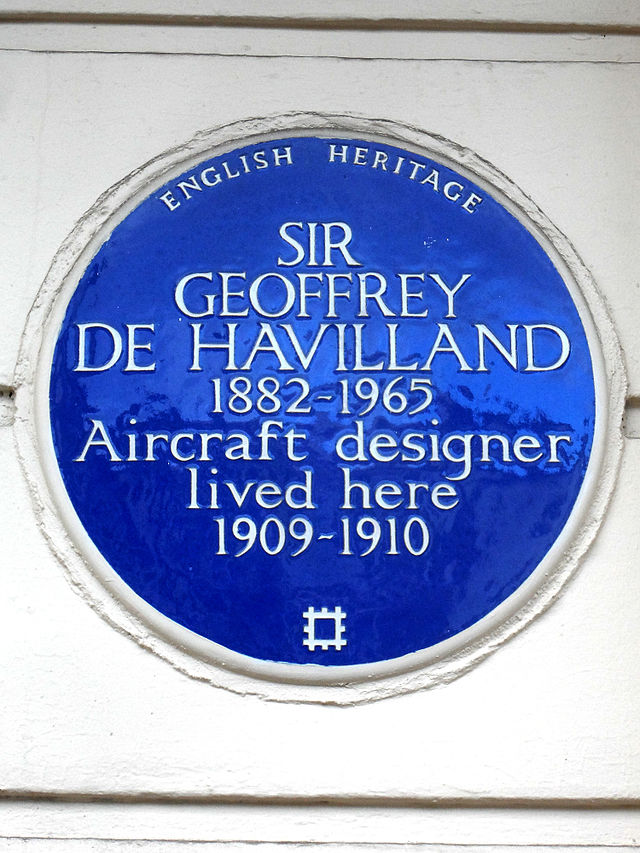 Geoffrey De Havilland blue plaque - Sir Geoffrey De Havilland 1882-1965 aircraft designer lived here 1909-1910
