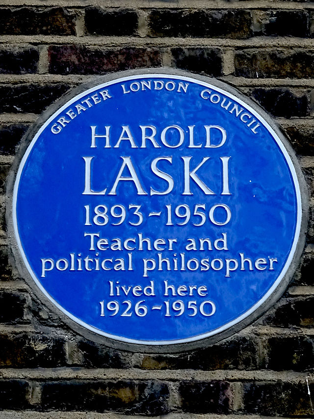 Harold Laski blue plaque - Harold Laski 1893-1950 teacher and political philosopher lived here 1926-1950