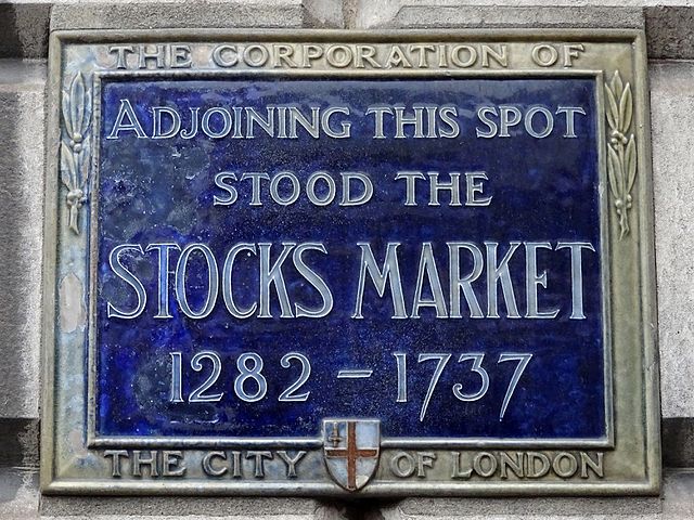 Stocks Market blue plaque - Adjoining this spot  stood the  Stocks Market  1282-1737