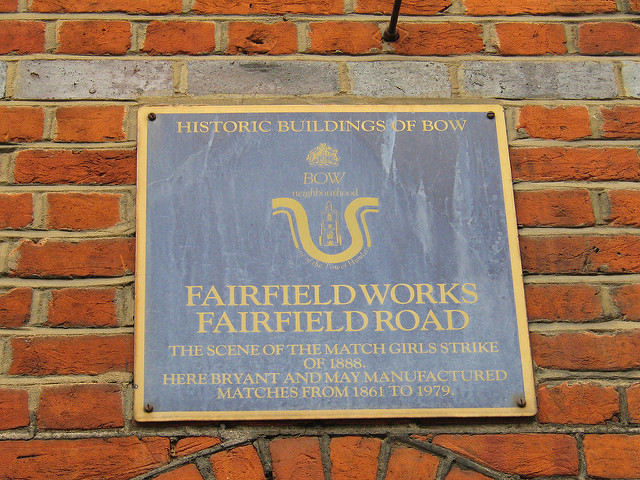 Grey plaque № 5402 - Fairfield Works, Fairfield Road. The scene of the Match Girls Strike of 1888. Here Bryant and May manufactured matches from 1861 to 1979.