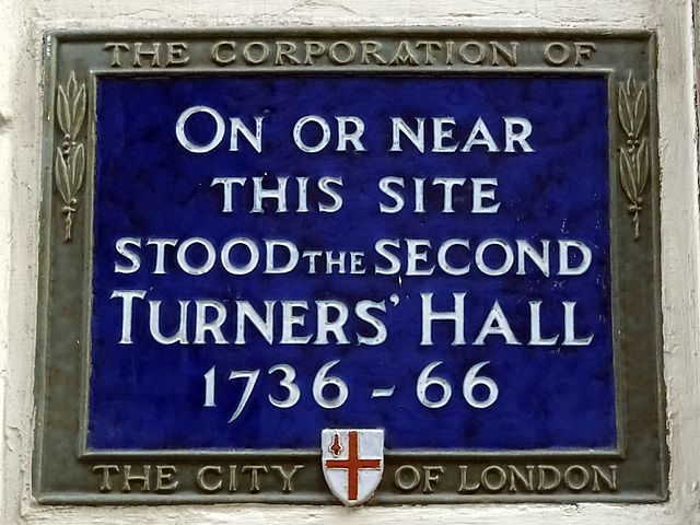 Blue plaque № 6236 - On this site stood the Second Turners' Hall 1736 - 66