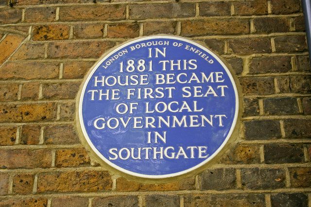 Blue plaque № 6482 - In  1881 this  house became  the first seat  of local   government in  Southgate